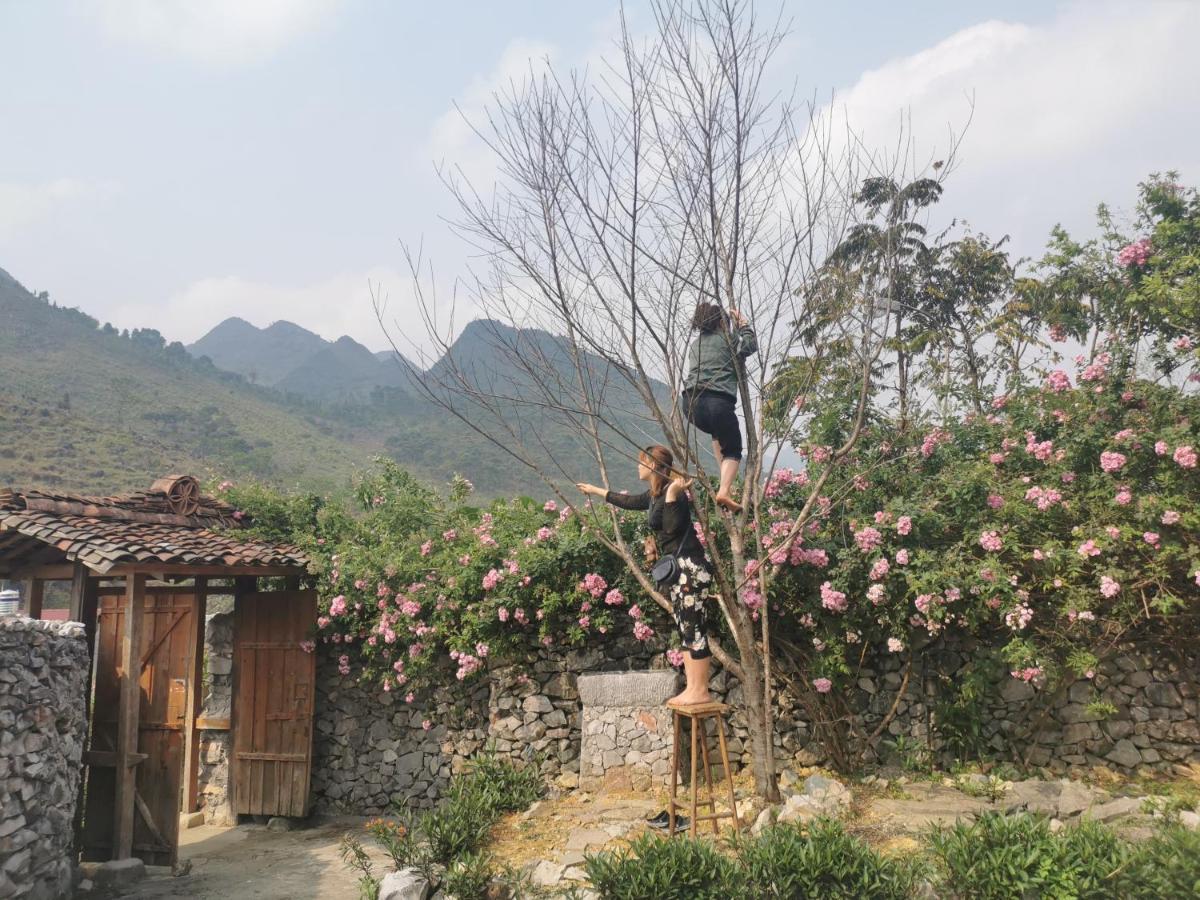 Lo Lo Homestay & Cafe Meo Vac Kültér fotó